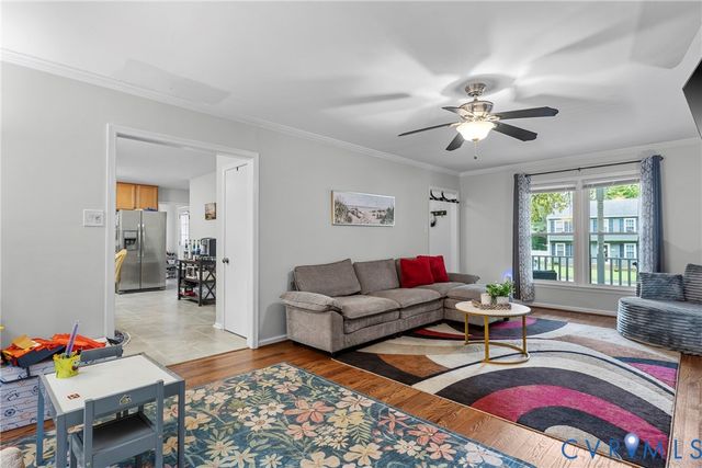 10112 Huntersdell Ln, North Chesterfield, VA 23235