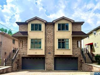 445 7th Street B, Palisades Park, NJ 07650
