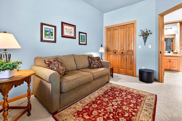 2508 WATERFORD COURT, Neenah, WI 54956