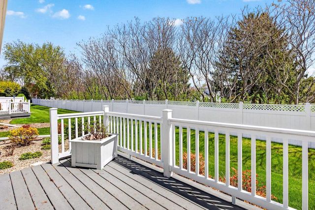 2508 WATERFORD COURT, Neenah, WI 54956
