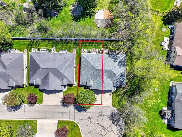 2508 WATERFORD COURT, Neenah, WI 54956