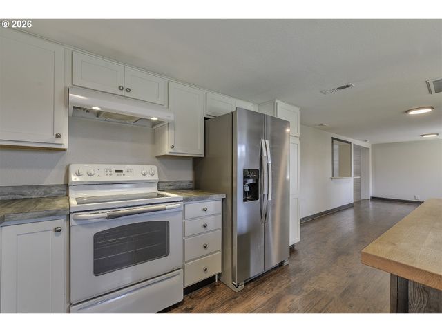 31775 Nw WASCOE St, North Plains, OR 97133