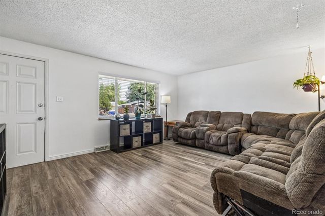 1611 S Carr Street, Lakewood, CO 80232
