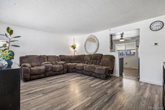 1611 S Carr Street, Lakewood, CO 80232