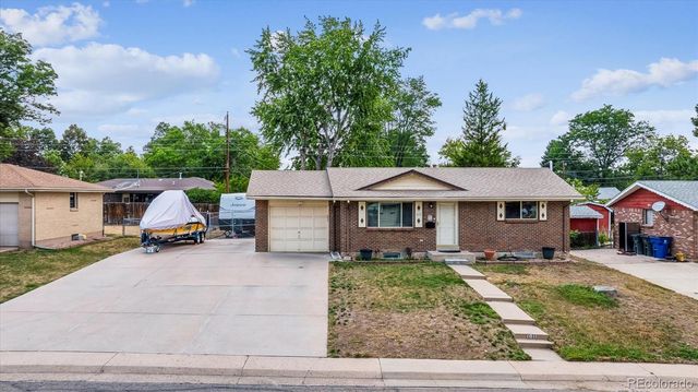 1611 S Carr Street, Lakewood, CO 80232