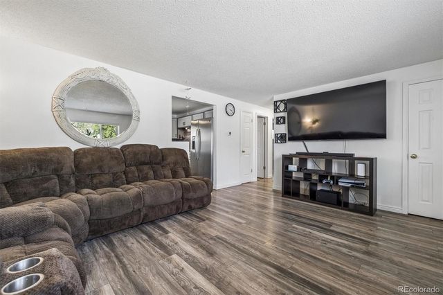 1611 S Carr Street, Lakewood, CO 80232