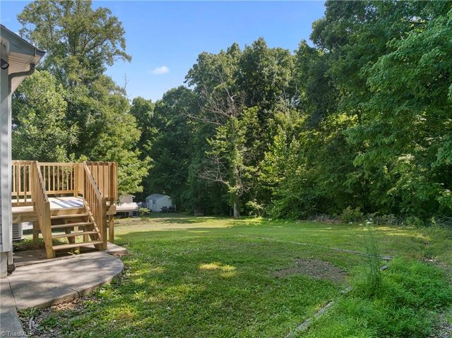 362 Nc Highway 109, Thomasville, NC 27360