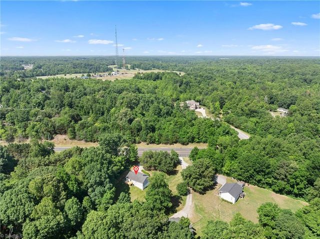 362 Nc Highway 109, Thomasville, NC 27360