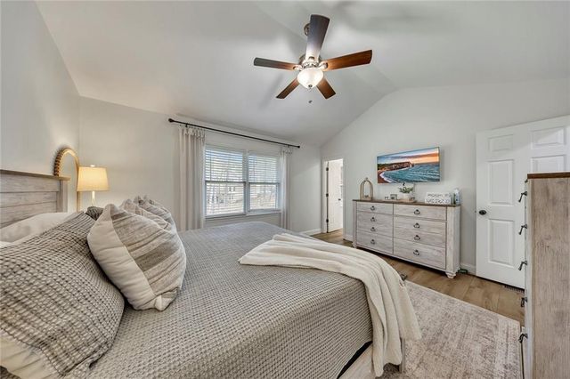 672 Wedgewood Drive, Woodstock, GA 30189