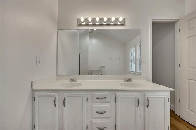 672 Wedgewood Drive, Woodstock, GA 30189