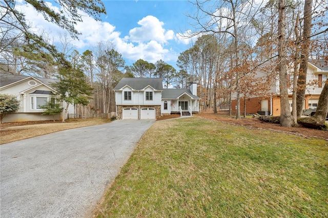 672 Wedgewood Drive, Woodstock, GA 30189