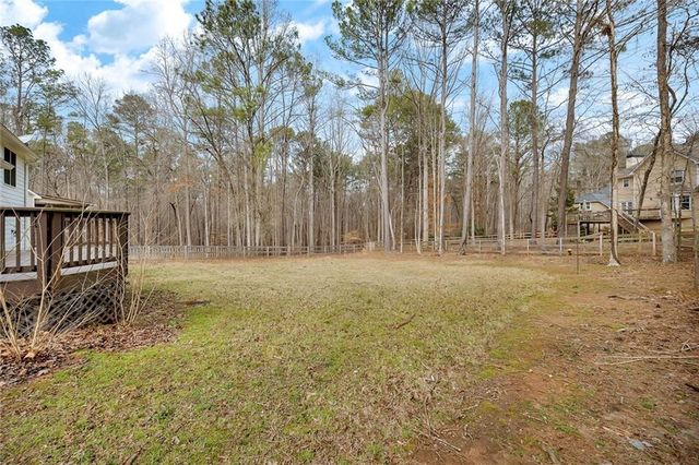 672 Wedgewood Drive, Woodstock, GA 30189