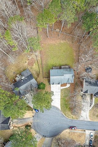 672 Wedgewood Drive, Woodstock, GA 30189