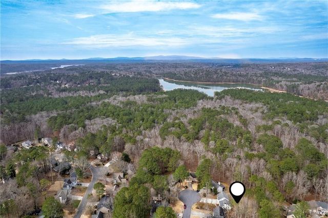 672 Wedgewood Drive, Woodstock, GA 30189