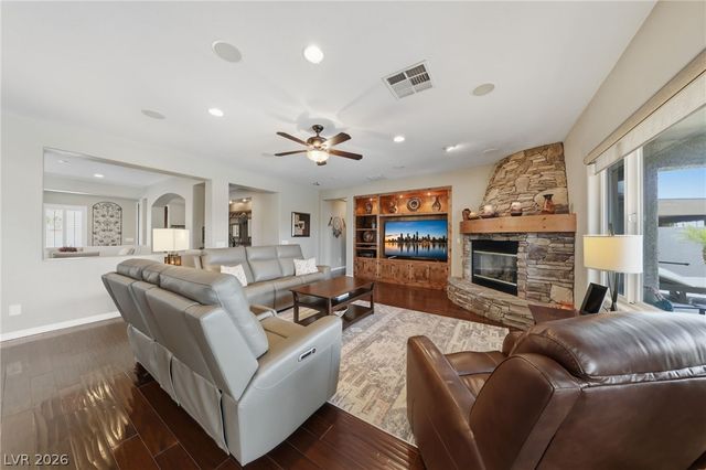 8133 Bay Dunes Street, Las Vegas, NV 89131