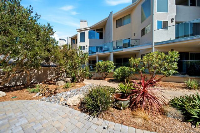 135 S Sierra Ave 20, Solana Beach, CA 92075