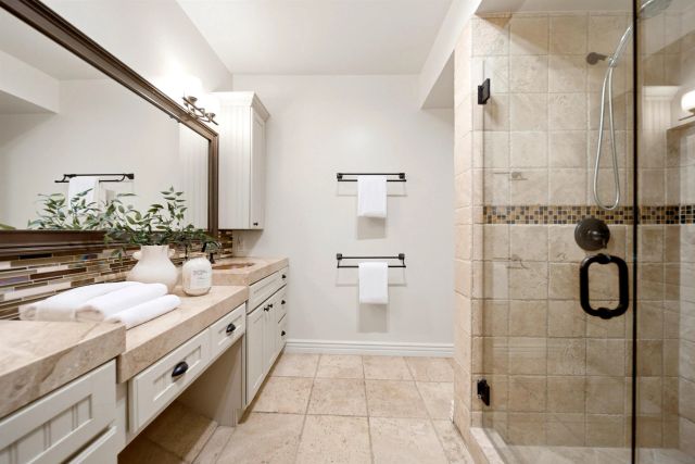 135 S Sierra Ave 20, Solana Beach, CA 92075
