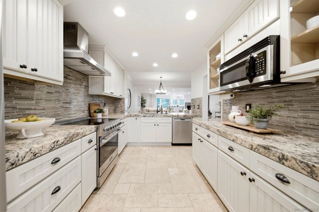 135 S Sierra Ave 20, Solana Beach, CA 92075