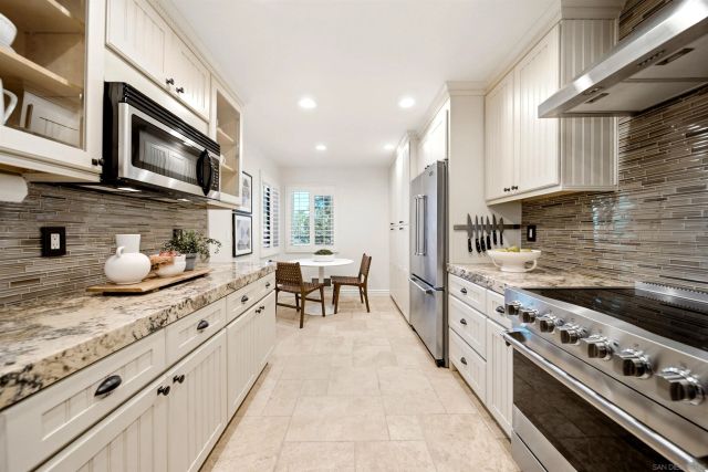 135 S Sierra Ave 20, Solana Beach, CA 92075
