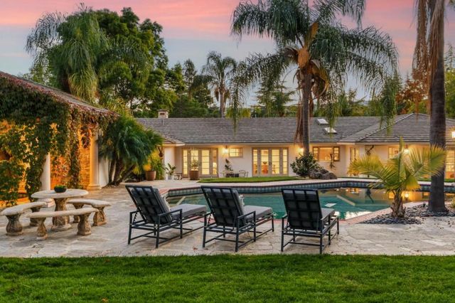 330 Ridgeway Road, Woodside, CA 94062