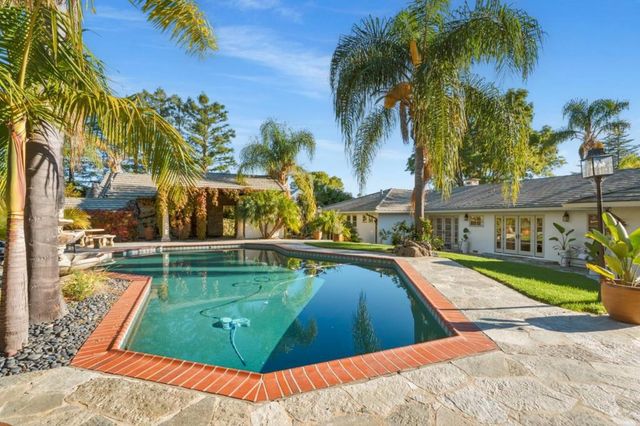 330 Ridgeway Road, Woodside, CA 94062