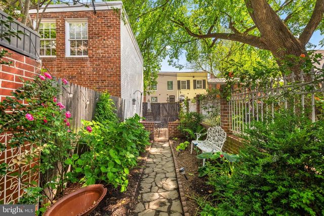 2726 P ST NW, Washington, DC 20007