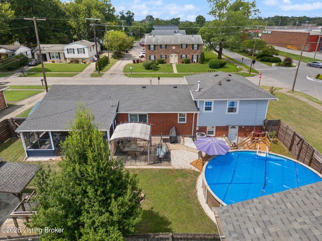 9224 Aylesbury Dr, Louisville, KY 40242