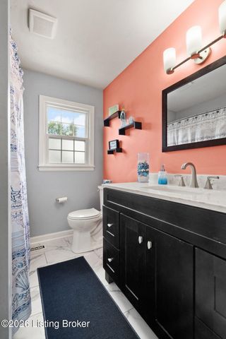 9224 Aylesbury Dr, Louisville, KY 40242