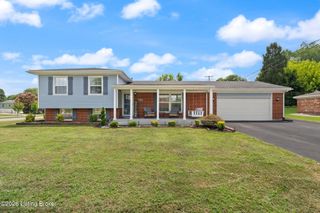 9224 Aylesbury Dr, Louisville, KY 40242