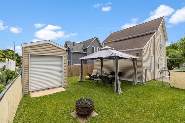 206 4th Street, Beaver Dam, WI 53916