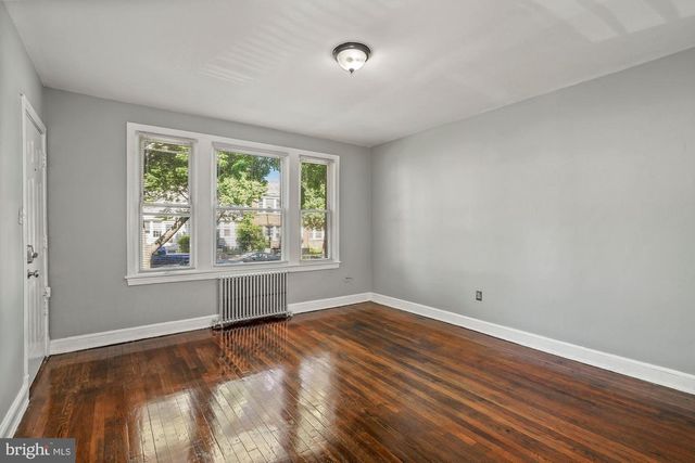 1612 17TH PL SE, Washington, DC 20020