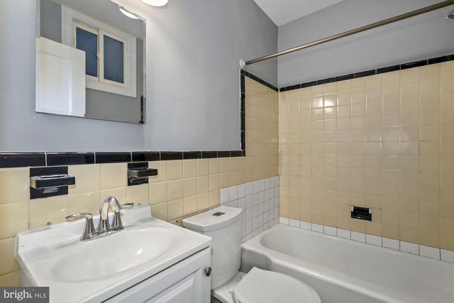 1612 17TH PL SE, Washington, DC 20020