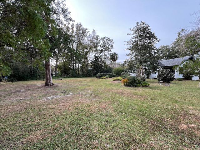 351 W NEW YORK AVENUE, Lake Helen, FL 32744