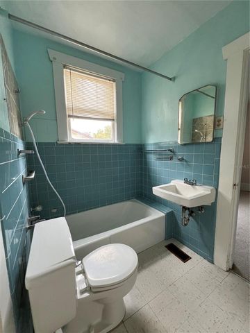 351 W NEW YORK AVENUE, Lake Helen, FL 32744