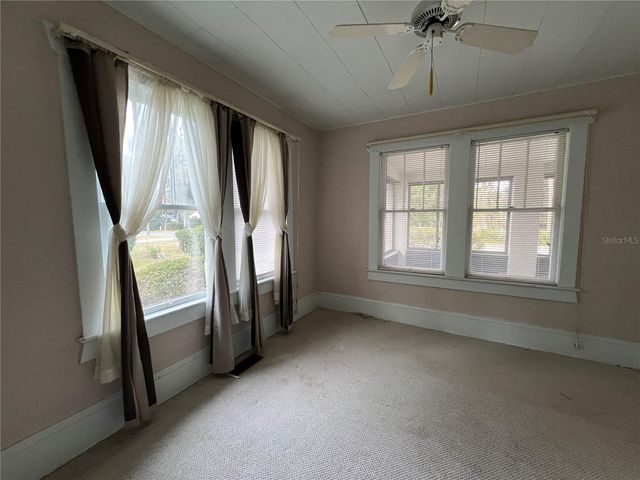 351 W NEW YORK AVENUE, Lake Helen, FL 32744