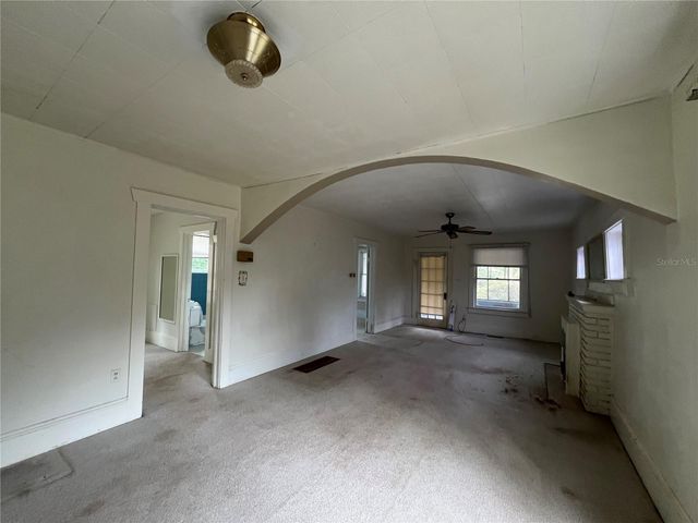 351 W NEW YORK AVENUE, Lake Helen, FL 32744