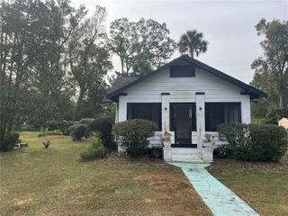 351 W NEW YORK AVENUE, Lake Helen, FL 32744