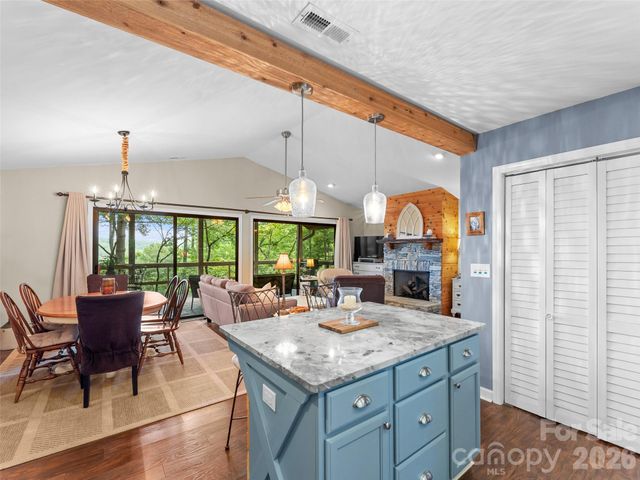 32 Uloque Court, Brevard, NC 28712