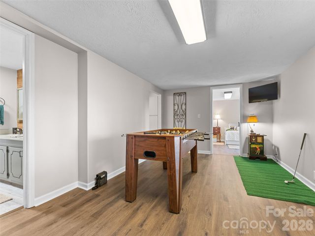 32 Uloque Court, Brevard, NC 28712