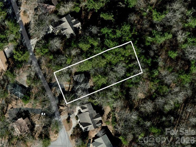 32 Uloque Court, Brevard, NC 28712