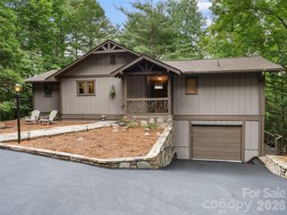 32 Uloque Court, Brevard, NC 28712