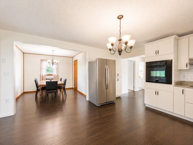 1333 Mount Eden Road, Russell Springs, KY 42642