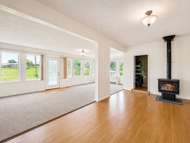 1333 Mount Eden Road, Russell Springs, KY 42642