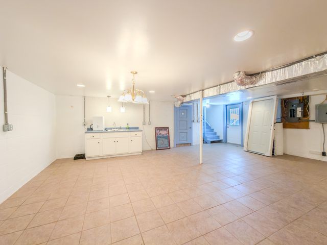 1333 Mount Eden Road, Russell Springs, KY 42642