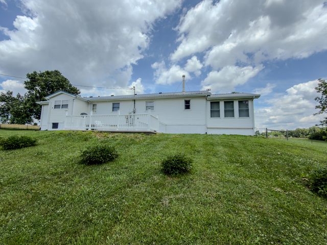 1333 Mount Eden Road, Russell Springs, KY 42642
