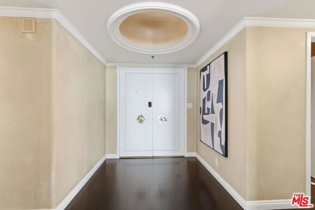 1333 S Beverly Glen Boulevard 902, Los Angeles, CA 90024