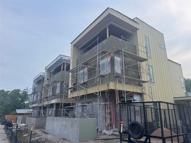 7414 W Guadalupe Street 3, Austin, TX 78752