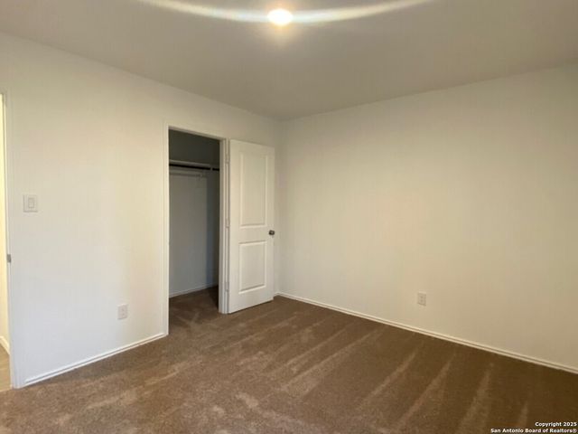 10586 torroja, Converse, TX 78109