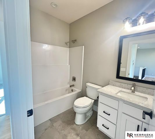 7810 Augustine Avenue, Lincoln, NE 68516