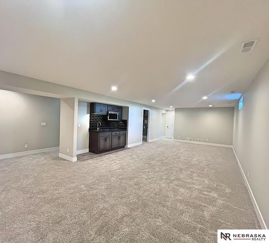 7810 Augustine Avenue, Lincoln, NE 68516